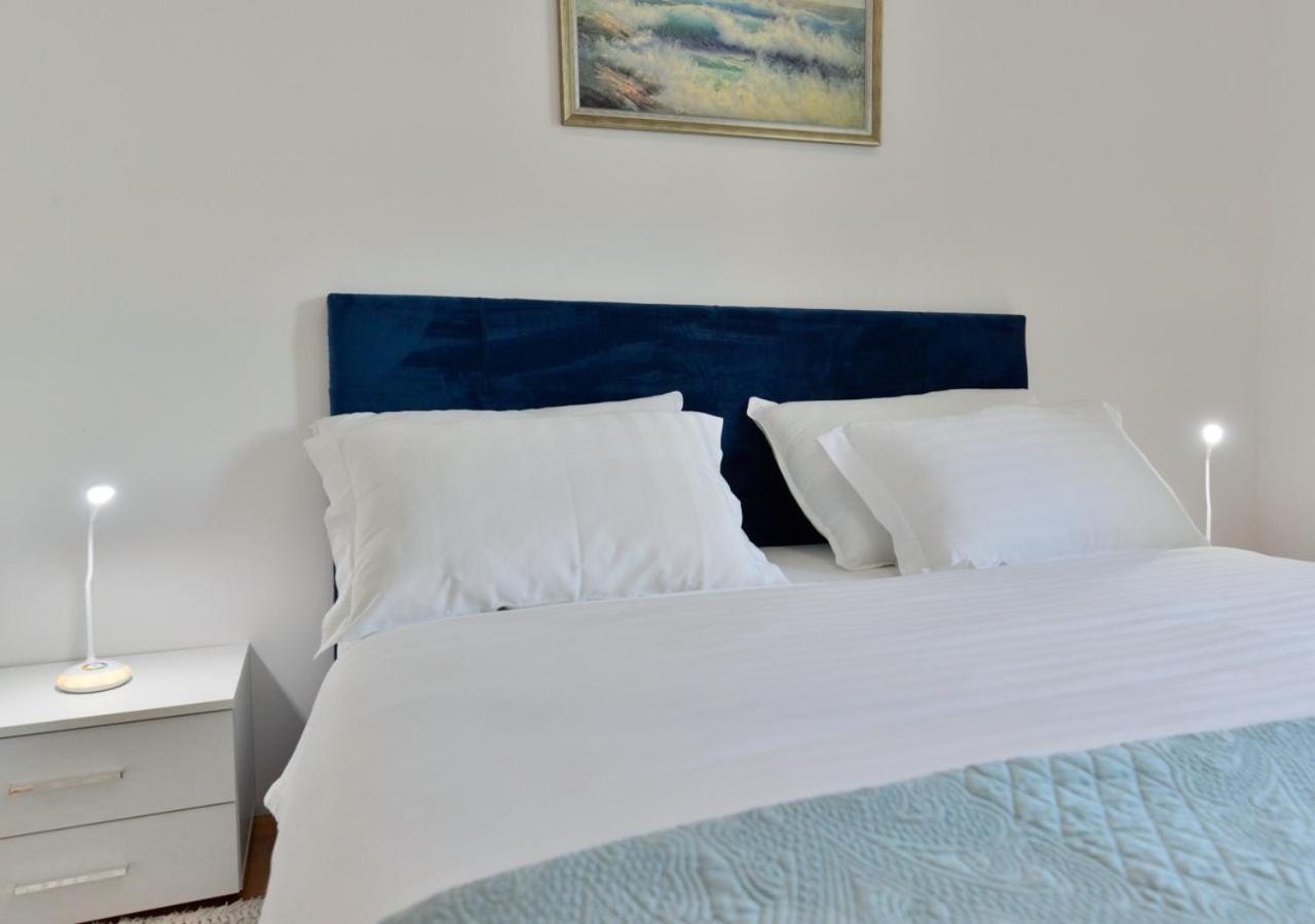 Apartments Leona อูมัค ภายนอก รูปภาพ